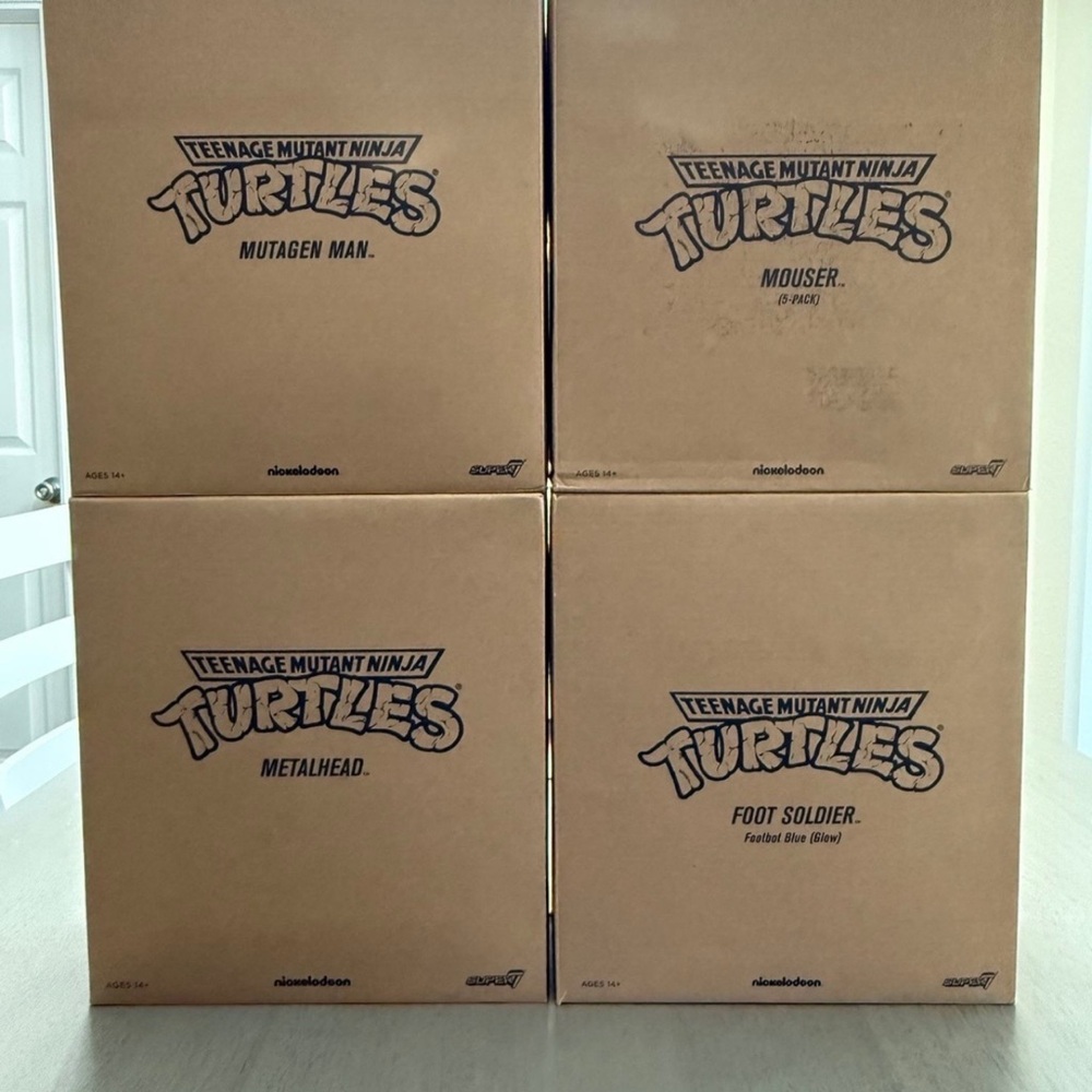Teenage Mutant Ninja Turtles Collector Box Set - Brown Packaging